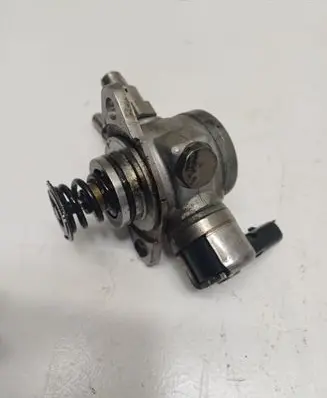 Opel Astra K Fuel injection high pressure pump 12635709