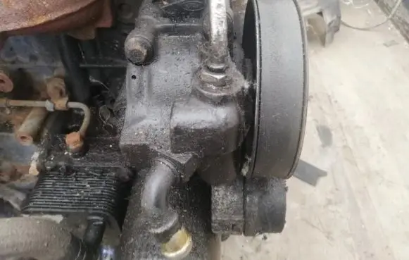 Ford Focus Power steering pump xs4e3a233ac 02832l