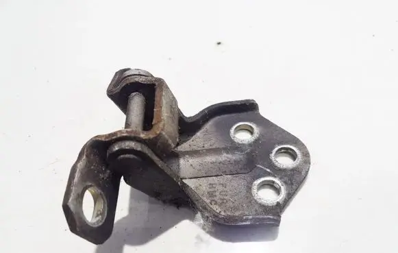 Hyundai Elantra Front door upper hinge