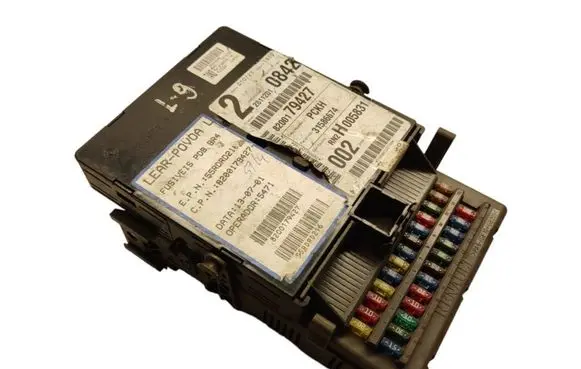 Renault Laguna II Fuse box set 518002209 RN2H005831 8200179427