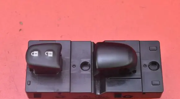 Nissan Micra C+C Electric window control switch