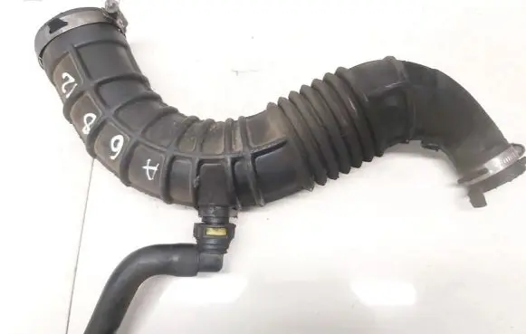 Renault Megane II Air intake hose/pipe 8200500384a