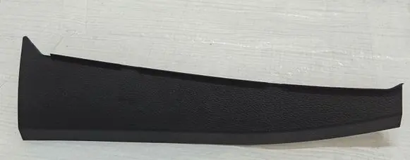 (D)pillar trim (top)