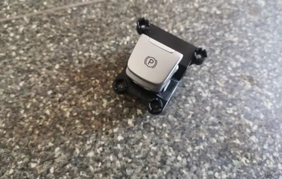 Hyundai Kona I Hand parking brake switch 93766K4000