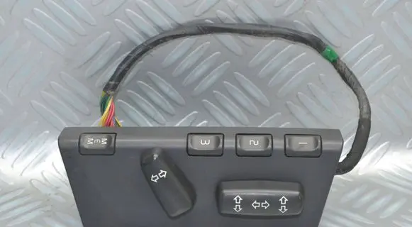 Volvo S80 Seat control switch 39999380 04W313