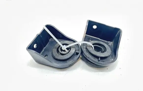 Nissan Serena Radiator mount bracket 
