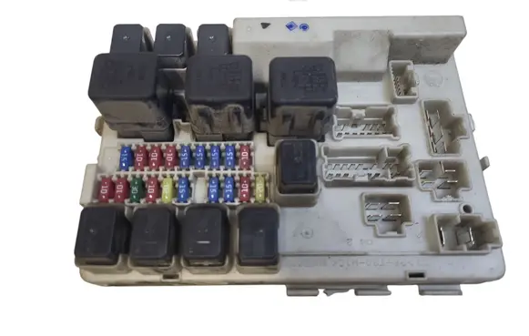 Nissan Murano Z50 Fuse module 284B7CC00A
