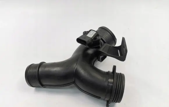 Audi Q7 4L Intercooler hose/pipe 7L6145770G