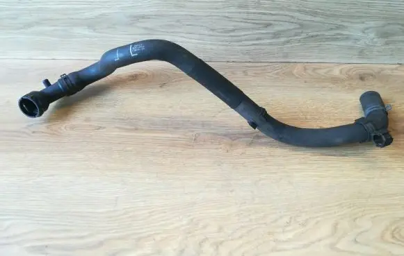 Volkswagen Golf IV Engine coolant pipe/hose 1J0122051J O15705