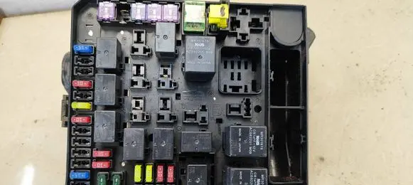Citroen C-Crosser Fuse box set PR07400000