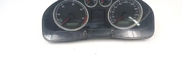 Volkswagen PASSAT B5 Speedometer (instrument cluster) 3B0920806A