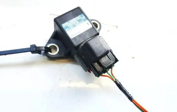Speed sensor (speedometer sensor)