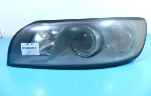 Volvo V50 Headlight/headlamp 30698648 IMPRK1263120