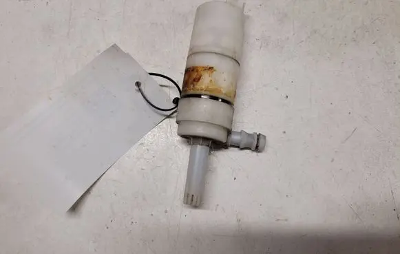 KIA Sorento Headlight washer pump 