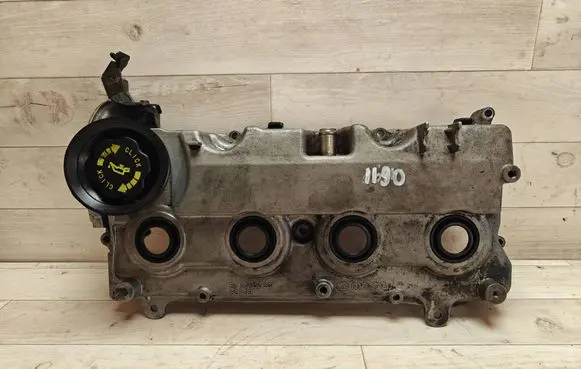 Mazda 5 Rocker cam cover RF7J10220 S5209