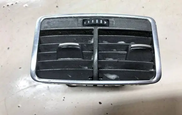 Audi A6 S6 C6 4F Rear air vent grill 4F0819203B