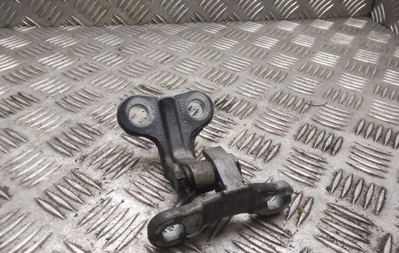 Volvo C30 Front door upper hinge 30784887