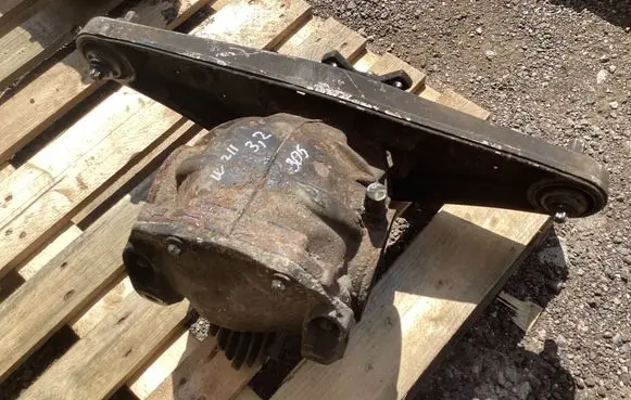 Mercedes-Benz E W211 Rear differential