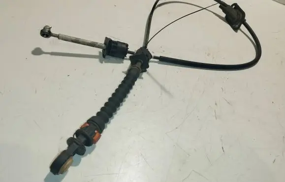 Volvo XC70 Gear shift cable linkage 8675068