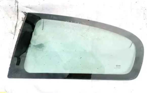 Nissan Almera N16 Rear side window