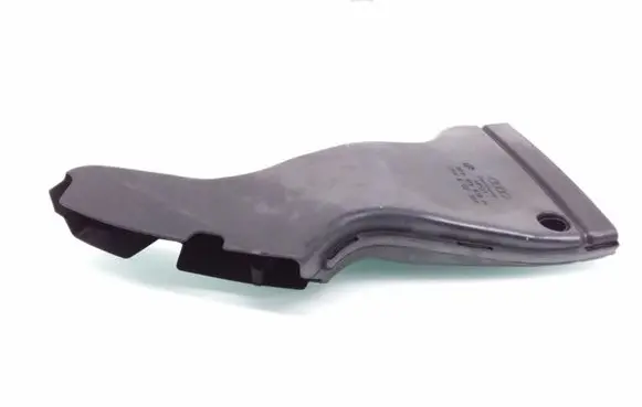 Audi A4 S4 B7 8E 8H Air intake duct part 8E0129618H