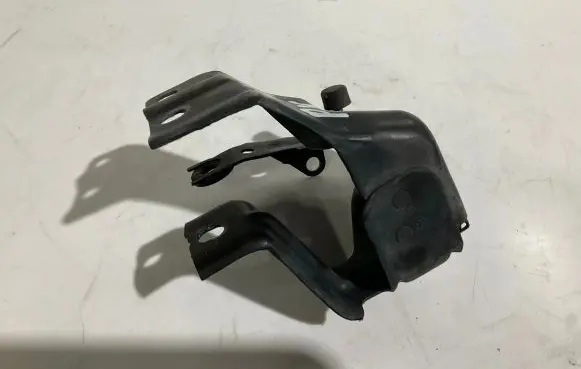 Mercedes-Benz E W211 Headlight/headlamp mounting bracket