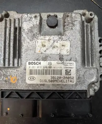 KIA Sportage Engine control unit/module 391202A052 0281019640