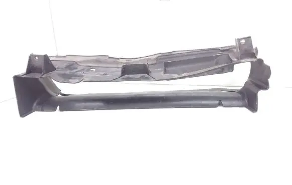Volvo C30 Intercooler air guide/duct channel 30764752