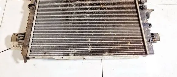Opel Astra H Coolant radiator