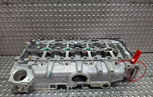 Peugeot Expert Engine head S27624383 9812313410