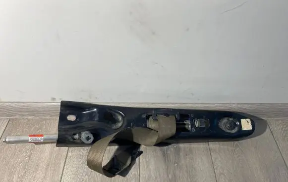 Volvo XC90 Front seatbelt 6008818 6008818L0R 6003114