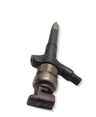 Toyota RAV 4 (XA30) Fuel injector 236700R050