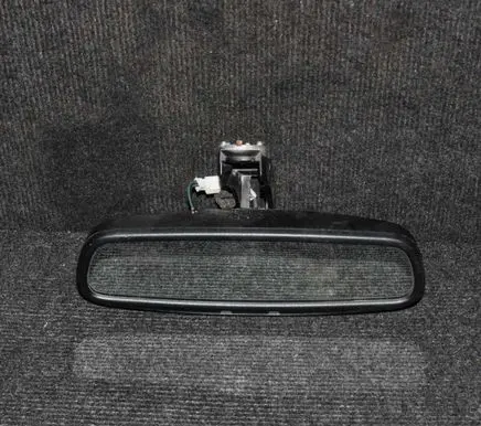 Land Rover Discovery 3 - LR3 Rear view mirror (interior) E11015624