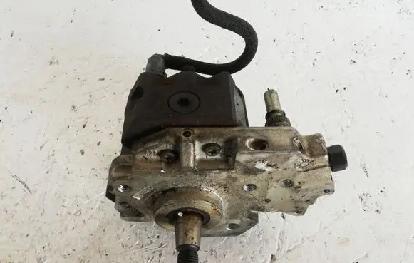 Ford C-MAX I Fuel injection high pressure pump 0445010089