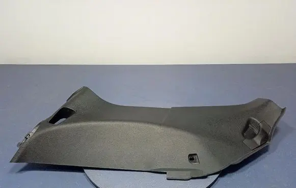 Other sill/pillar trim element
