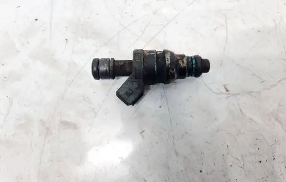Mercedes-Benz E W210 Fuel injector 0280155209 0000787323