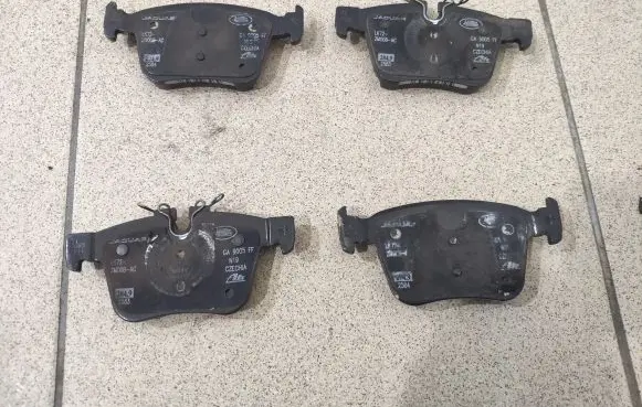 Land Rover Discovery Sport Brake pads (rear) LK722M008AC