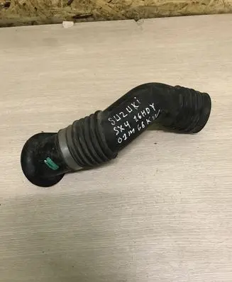 Suzuki SX4 Air intake hose/pipe