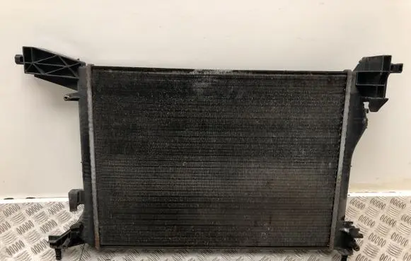 Fiat 500L Coolant radiator