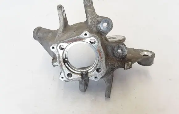 BMW 5 F10 F11 Rear wheel hub 6796099
