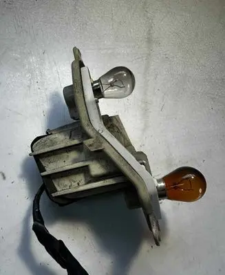 Opel Vectra C Tail light bulb cover holder