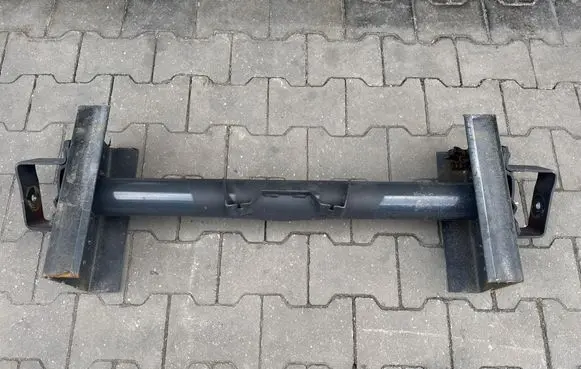 Iveco Daily 5th gen Front strut bar 