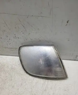 Volkswagen PASSAT B4 Front indicator light 3A0941068