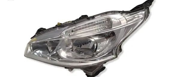Peugeot 208 I Headlight/headlamp 9802221980