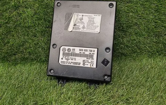 Volkswagen PASSAT B7 Comfort/convenience module 5K0035730B