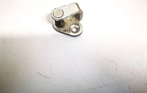 Citroen Xsara Picasso Rear door lock loop/hook striker 