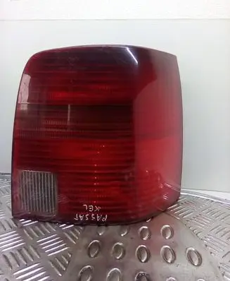 Volkswagen PASSAT B5 Rear/tail lights 3B9945112F
