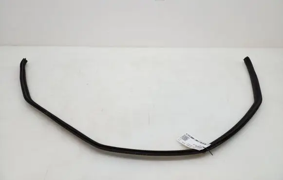 Mercedes-Benz CLS C219 Engine compartment rubber A2116280398