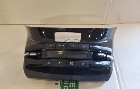 Peugeot 208 Climate control unit 96762547XU