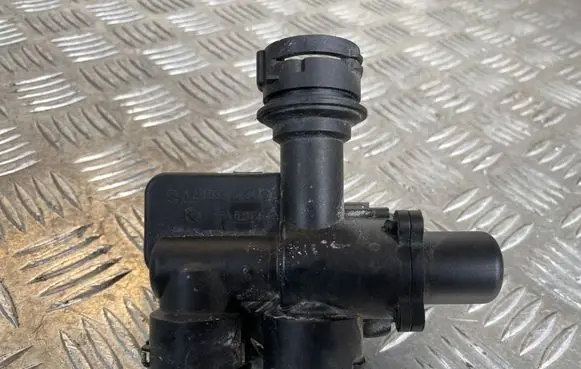 Mercedes-Benz E W211 Electric auxiliary coolant/water pump A2118320084